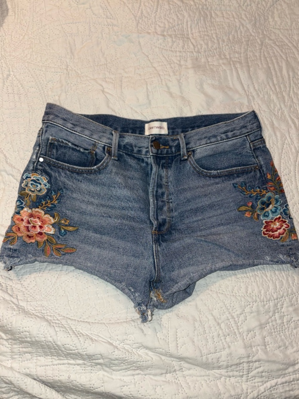 Driftwood Embroidered Floral Jean Shorts Size 30